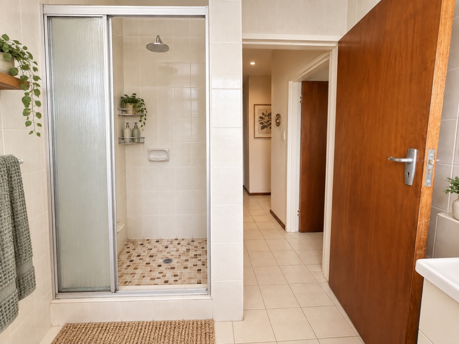 4 Bedroom Property for Sale in Oostersee Western Cape